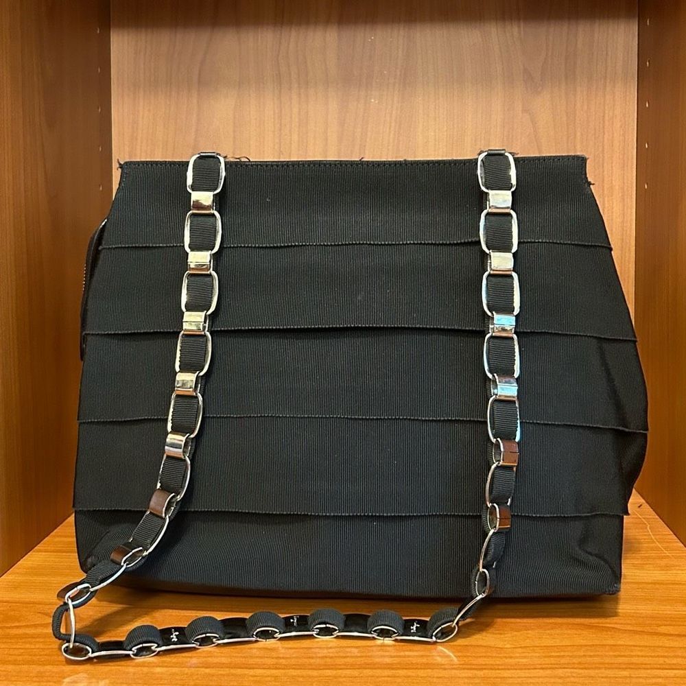 Salvatore Ferragamo Silver Chain Tote Bag Black - Picture 2 of 14